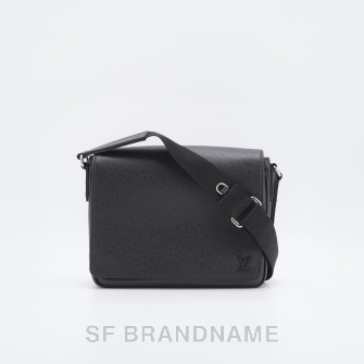 Louis Vuitton District Messenger Bag