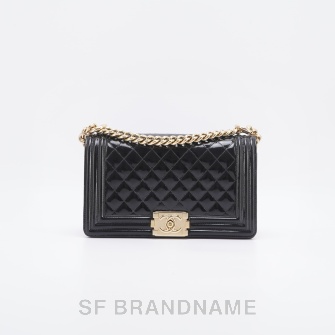 Chanel  Boy
