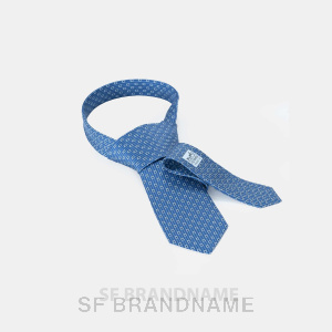 Tie With Handkerchief