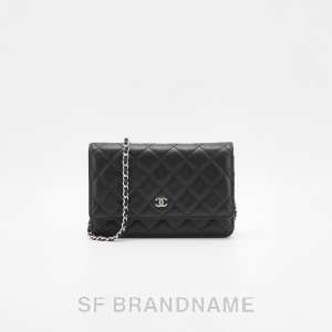 Chanel Classic Wallet on Chain