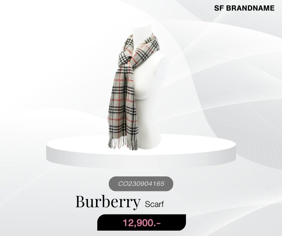 Burberry Classic Lambswool Scarf